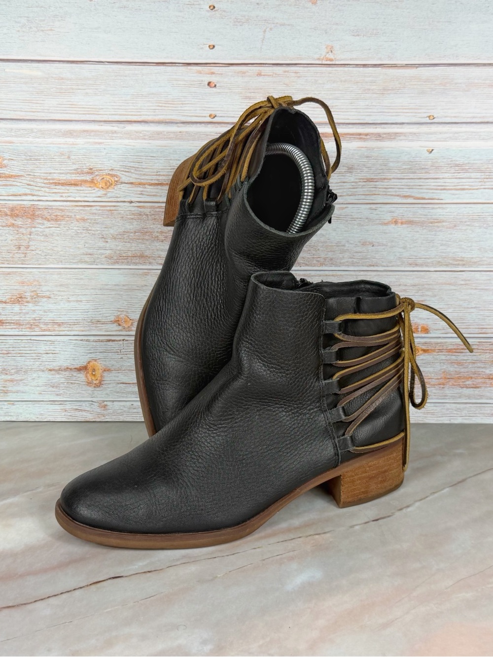 Kork-ease Belaya Ankle Boots Black Pebbles Leather w/rawhide laces